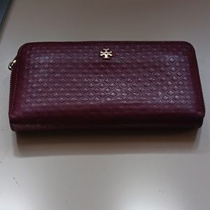 gently used Tory Burch Leather Wallet